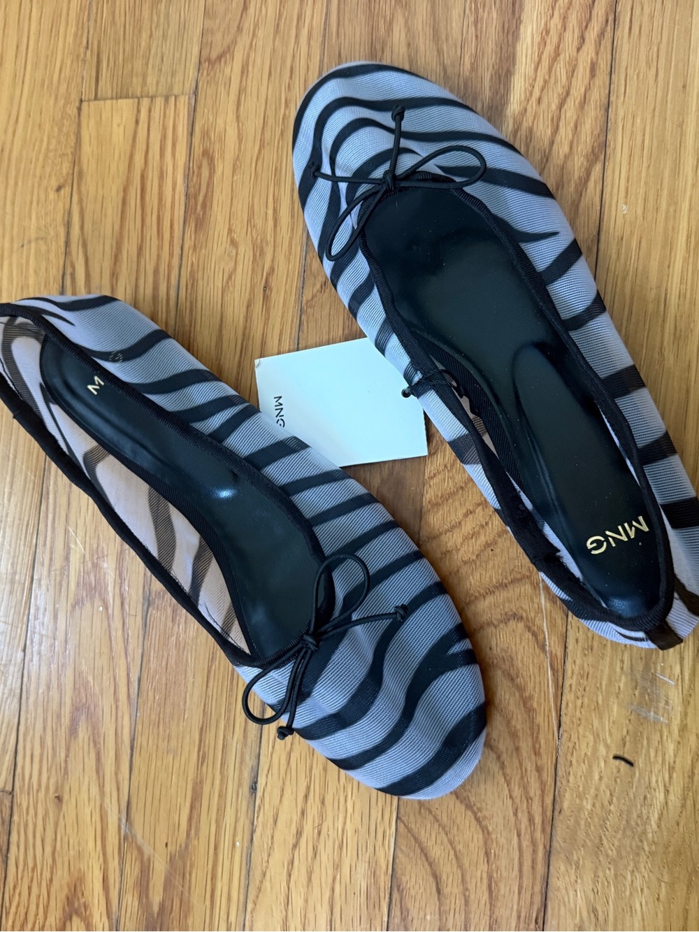 BRAND NEW MANGO BALLET FLATS